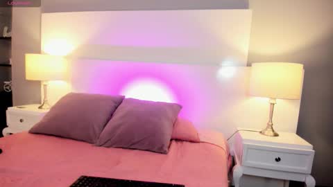 Luna Rosse  online show from March 13, 1:14 pm