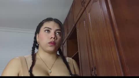 luna_rousse26 online show from August 6, 12:03 pm