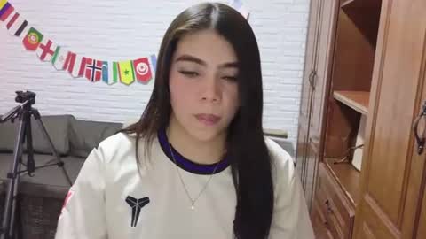 luna_rousse26 online show from June 26, 1:49 pm