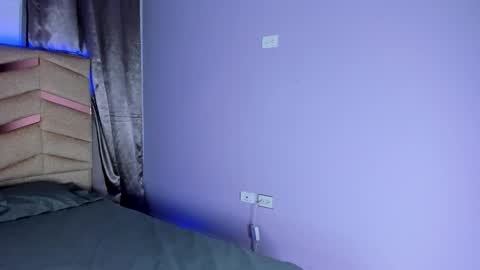 Luna  online show from December 2, 12:36 pm