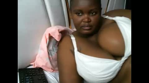 lunabloom01 online show from September 10, 7:26 pm