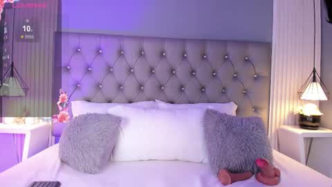 Luna  online show from January 16, 5:55 pm