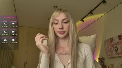 Luna online show from February 15, 10:30 pm