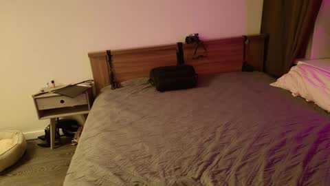 lunalike online show from October 11, 5:16 pm