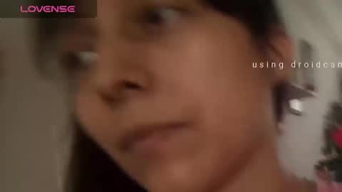 Snapshot of lunamoon_17 chatting on December 3, 4:22 pm LUNA online show from December 3, 4:22 pm