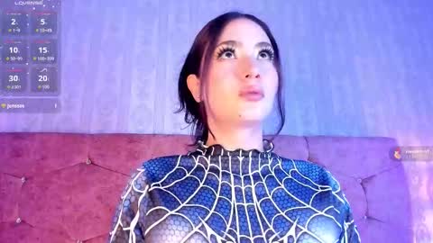 Luna  online show from October 28, 8:32 pm