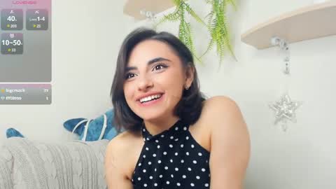 Lori online show from June 11, 8:29 pm