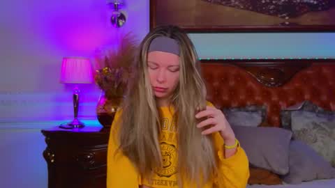 Luna Rishi online show from January 8, 6:08 am