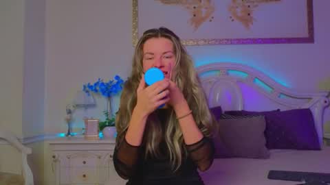 Luna Rishi online show from October 17, 11:58 am