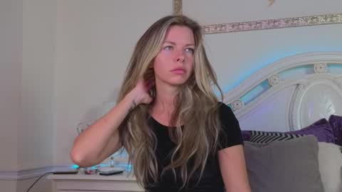 Luna Rishi online show from September 14, 11:55 am