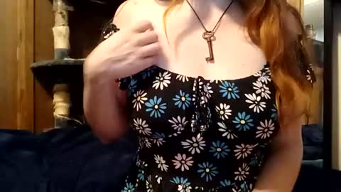 lunathepoet online show from July 16, 12:14 am