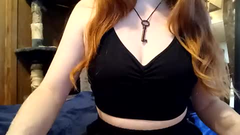 lunathepoet online show from July 10, 7:18 pm