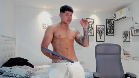 Lunay online show from February 23, 11:18 pm