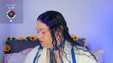 L U N I T A  online show from March 29, 4:25 am