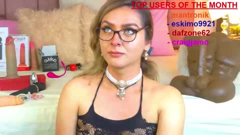 lunitadiva online show from April 6, 3:13 pm