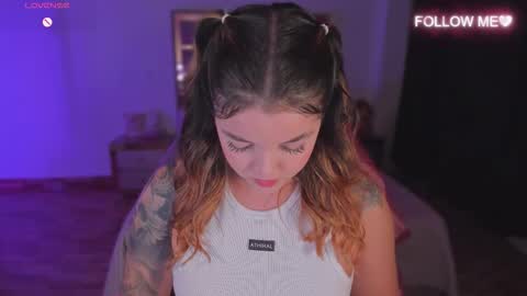 LUNA ROSE online show from November 26, 4:32 am