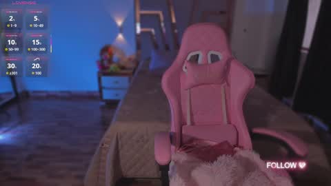 LUNA ROSE online show from November 9, 6:43 pm