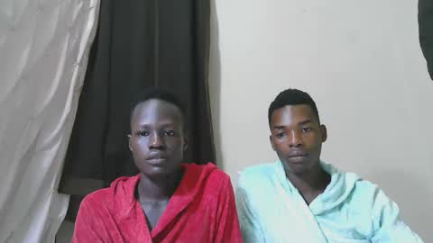 luoislove online show from November 23, 10:02 am