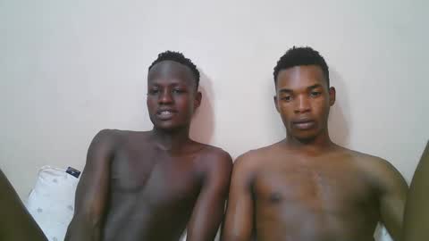 luoislove online show from April 13, 8:24 pm