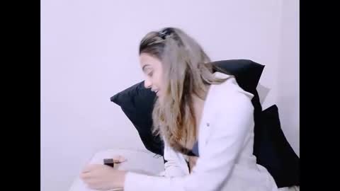 luscious_lexy online show from June 3, 5:54 am