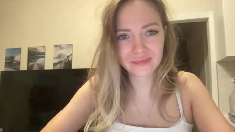 lusiluv online show from September 12, 9:06 pm