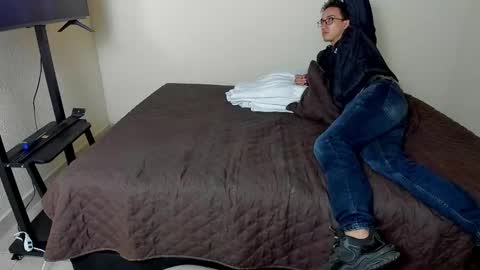 Lucy  David online show from January 17, 1:26 am