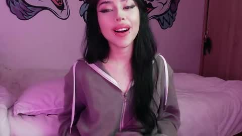 Valerie  April   online show from December 5, 2:26 am