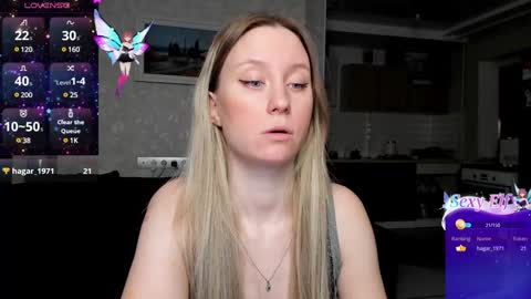 Snapshot of lusyagreenberg chatting on February 7, 4:35 pm LusyaGreenberg online show from February 7, 4:35 pm