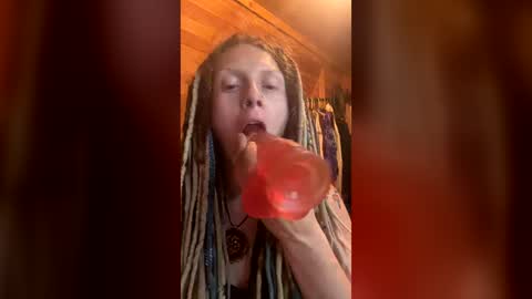 luvaaagirlll1333 online show from July 23, 7:28 am
