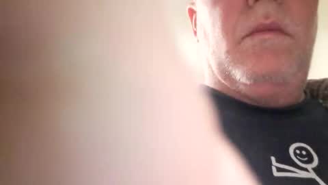 Snapshot of luvmelongtime069 chatting on October 21, 6:11 pm luvmelongtime069 online show from October 21, 6:11 pm