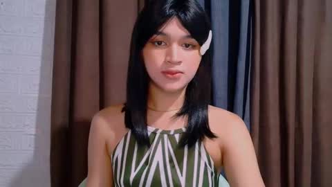 queen lux online show from January 15, 7:17 am