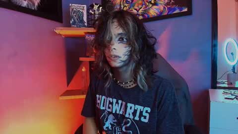 Luxiel 3 online show from February 3, 10:36 pm