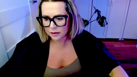 Diana online show from May 7, 6:20 am
