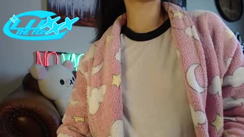 LuxxxTheFox online show from September 9, 9:04 pm