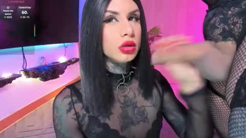 Lucy and Kristhy online show from January 17, 3:21 pm