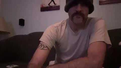 Snapshot of lxplaya81 chatting on October 9, 2:28 am lxplaya81 online show from October 9, 2:28 am