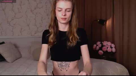 ly lydia online show from November 21, 3:04 am