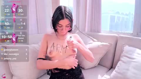 lya_brown online show from November 5, 2:30 pm