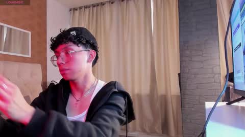 Lyan online show from March 9, 4:55 pm