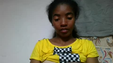 lydie856696 online show from July 17, 3:03 pm