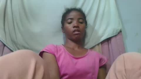 lydie856696 online show from May 8, 5:57 am