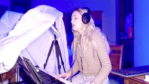 LylacDoll online show from January 15, 1:12 am