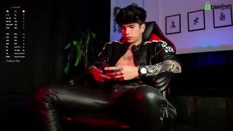 Lyle Bennett Freelance Model online show from February 13, 11:46 am