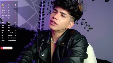 Lyle Bennett Freelance Model online show from December 6, 12:55 pm