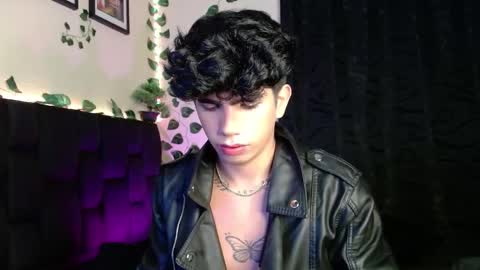 Lyle Bennett Freelance Model online show from January 30, 10:19 am