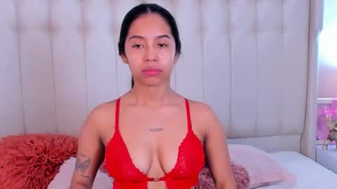 Lyn online show from November 19, 11:20 am