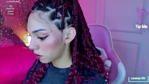 Lyna love online show from November 12, 9:28 pm