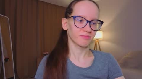 Sara online show from March 1, 4:22 pm