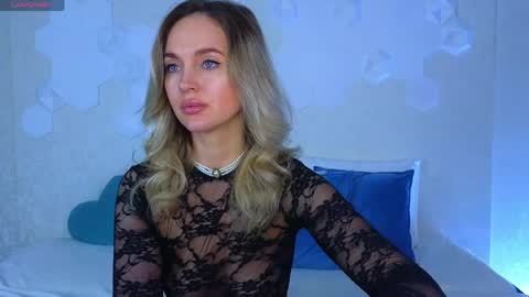 Lana online show from April 3, 3:24 am