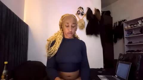 Kay online show from January 10, 5:40 pm